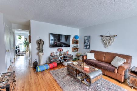 62-64  Boul. St-Elzear E., Laval (Vimont), Quebec H7M 1C6, Canada