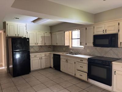 411 Whispering Pines Dr., Hattiesburg, Mississippi 39402, États-Unis