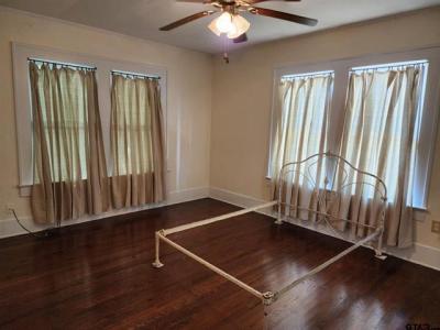 645 W Kilpatrick , Mineola, Texas 75773, USA