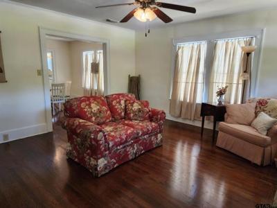 645 W Kilpatrick , Mineola, Texas 75773, USA