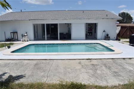 821 Silver Springs Ter NW,, Port Charlotte, Floryda 33948, USA