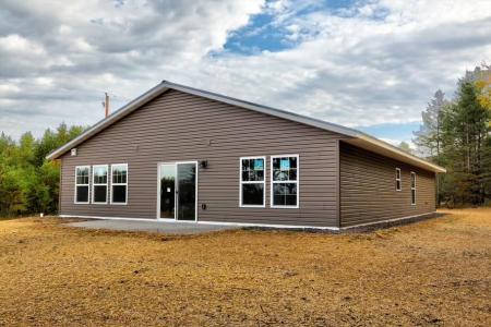 10246 Olker Road, Hayward, Wisconsin 54843, États-Unis