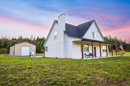 136 Pumphouse Ln, Sagle, Idaho 83860, USA