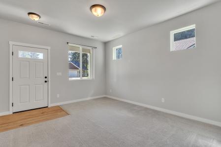 161 White Way, Priest River, Idaho 83856, USA