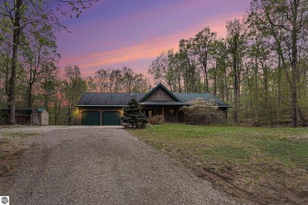 5301 Durga Road, Williamsburg, Michigan 49690, USA