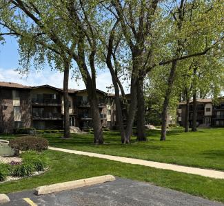 13515 Leclaire Avenue , 55, Crestwood, Illinois 60418