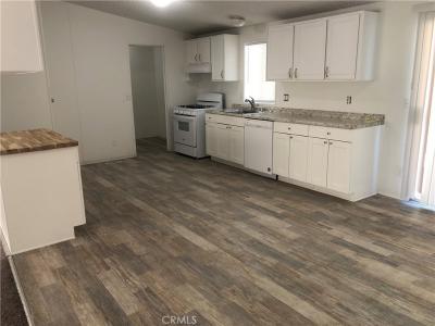 19093 Monterey Street, Hesperia, קליפורניה 92345, ארצות הברית של אמריקה