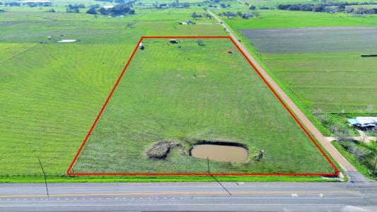 260 High Hill Road, Schulenburg, Texas 78956, USA