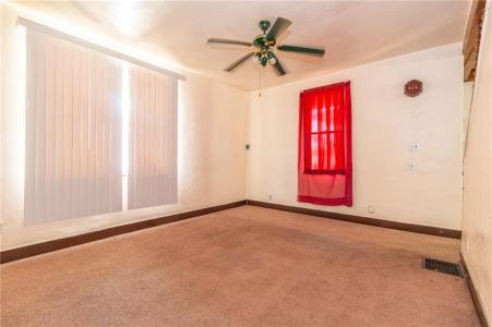 2605 Fayette St, Mckeesport, Pensylwania 15132, USA