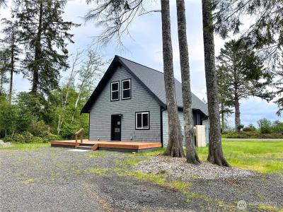 322 Fathom Street Ne, Ocean Shores, Washington 98569, HOA KỲ