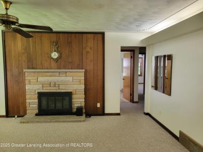 704 W Mcconnell Street, St. Johns, Michigan 48879, USA