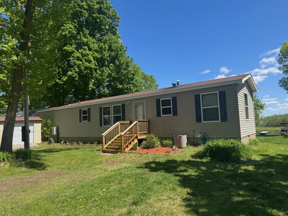 39872 E Moose Lane, Wahkon, Minnesota 56386