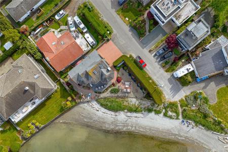 10239 FIFTH ST, Sidney, British Columbia V8L 2Y4, Canada