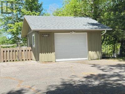 45 ISABELLA STREET, Parry Sound, Ontario P2A 1M4, Canada