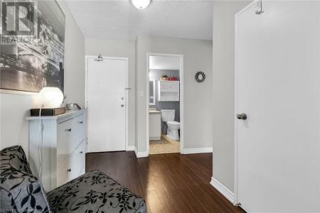 150 CHARLTON AVENUE EAST, Hamilton, Ontario L8N 3X3, Kanada