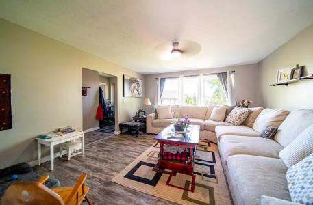 101 11 STREET, Wainwright, Alberta T9W 1G9, Canada
