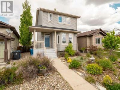 512 SILKSTONE CRESCENT WEST, Lethbridge, Alberta T1J 4C1, Canada