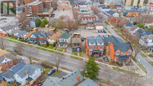 86 WELLAND AVENUE, St. Catharines (downtown), Ontario L2R 2N1, Kanada