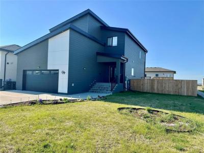 50 MARSH CRESCENT, Brandon, Manitoba R7B 4J1, Canada