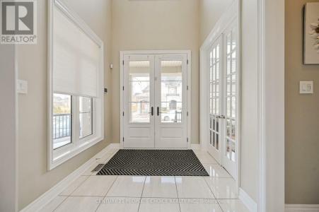 39 MUNSIE DRIVE, King (nobleton), Ontario L7B 0N8, Canada
