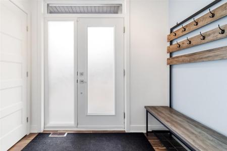 16785 Rue De La Jonquière, Mirabel, Quebec J7J 1T5, Canadá