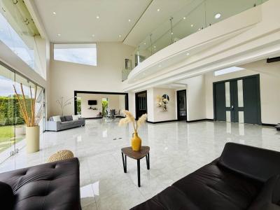 Colinas de Montealegre Condominio, Unión San Juan La Unión, Cartago 00001, Costa Rica