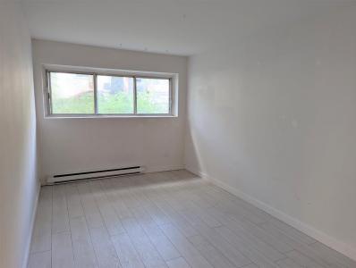 7530 Rue Rousselot, Montréal (Villeray/Saint-Michel/Parc-Extension), Quebec H2E 1Z3, Canada