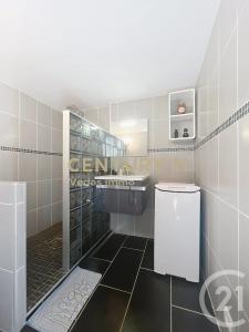 Juvignac, Languedoc-Roussillon 34990, France