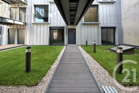 Bar Sur Aube, Champaña-Ardenas 10200, Francia