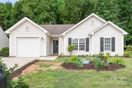 4719 Sahalee Lane, Charlotte, North Carolina 28216, USA