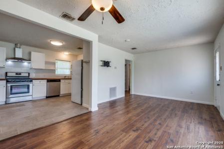 411 Blakeley Dr, San Antonio, Texas 78209, USA