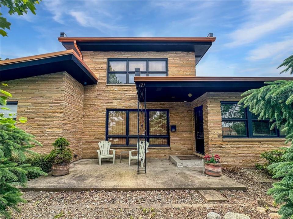 121 Charleston Ave, Mattoon, Иллинойс 61938, Соединенные Штаты