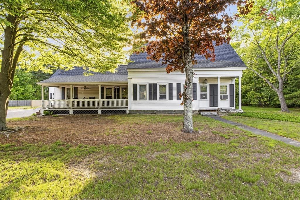 92 N Main St, Raynham, Massachusetts 02767