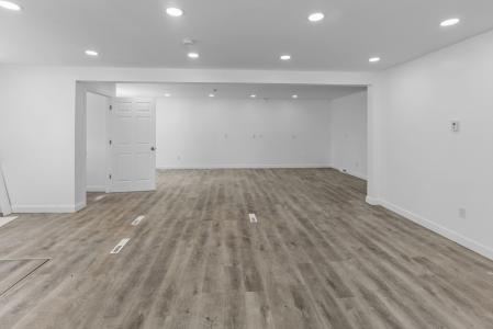 92 N Main St, Raynham, Massachusetts 02767