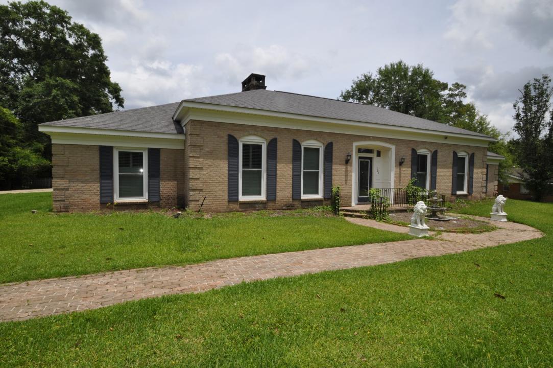 202 N. Boley Dr., Picayune, Mississippi 39466
