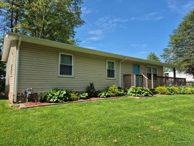 1731 Sanger Road, Oak Hill, WV 25901, USA