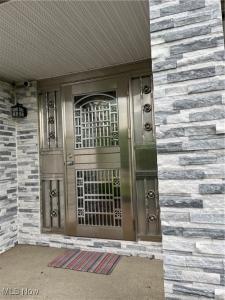 2960 Richmond Road, Beachwood, Ohio 44122