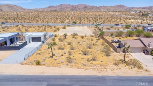 60812 Division Street, Joshua Tree, California 92252, USA