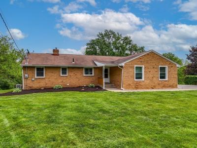 6116 Melody Road NE, Canton, Ohio 44721, USA