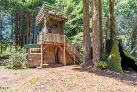 32371 Middle Ridge Road, Albion, California 95410, USA