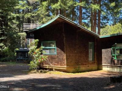 32371 Middle Ridge Road, Albion, California 95410