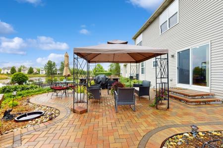 127 Charleston Lane, Gilberts, Illinois 60136, Stati Uniti