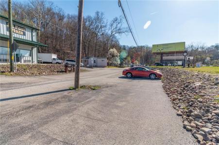 1501 Route 51  - Plaza, Clairton, 賓夕法尼亞州 15025, 美國