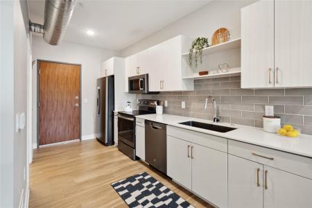 450 SW 7th Street 205, Des Moines, アイオワ 50309, アメリカ合衆国