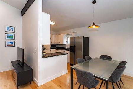 2924 Diamond Street, Ames, Iowa 50010, Stati Uniti