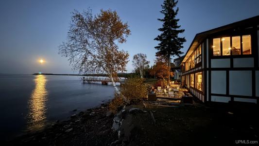 77 Brockway Ave, Copper Harbor, Michigan 49918