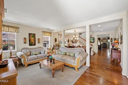 223 Bellafonte Court, Camarillo, California 93012