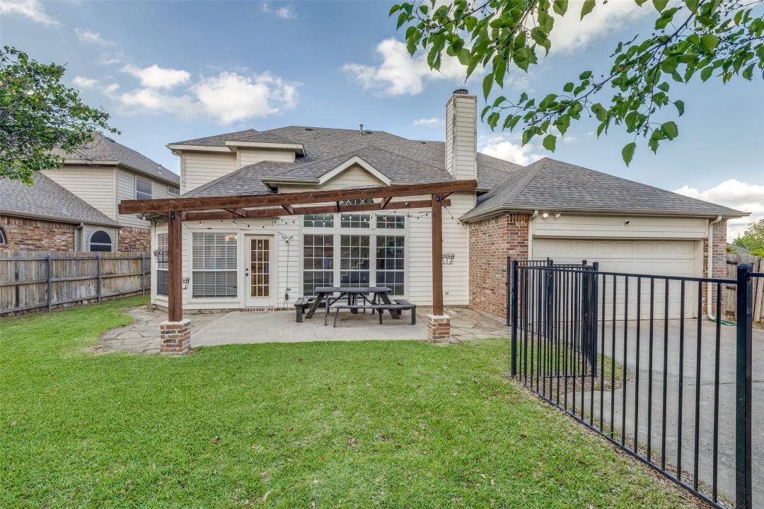 5224 Bay View Drive, Fort Worth, Texas 76244