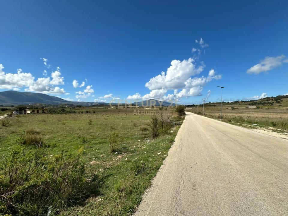 Tragjas, Vlorë, Albania