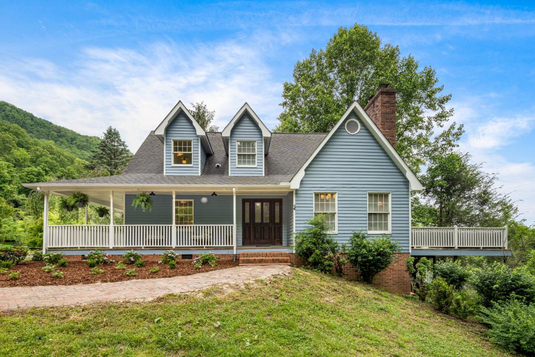 92 Rose Hill Road , Asheville, North Carolina 28803